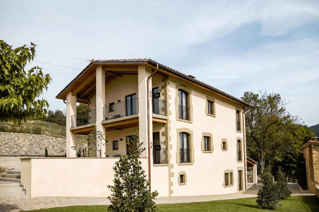 El Serradell Agroturisme São João das Abadessas Exterior foto
