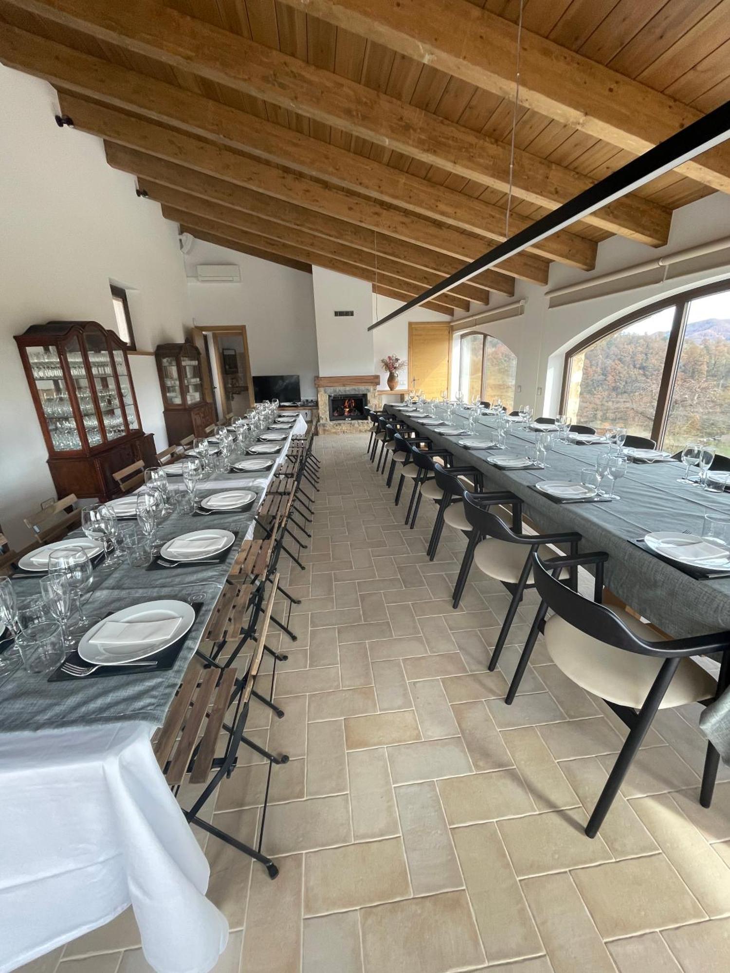 El Serradell Agroturisme São João das Abadessas Exterior foto